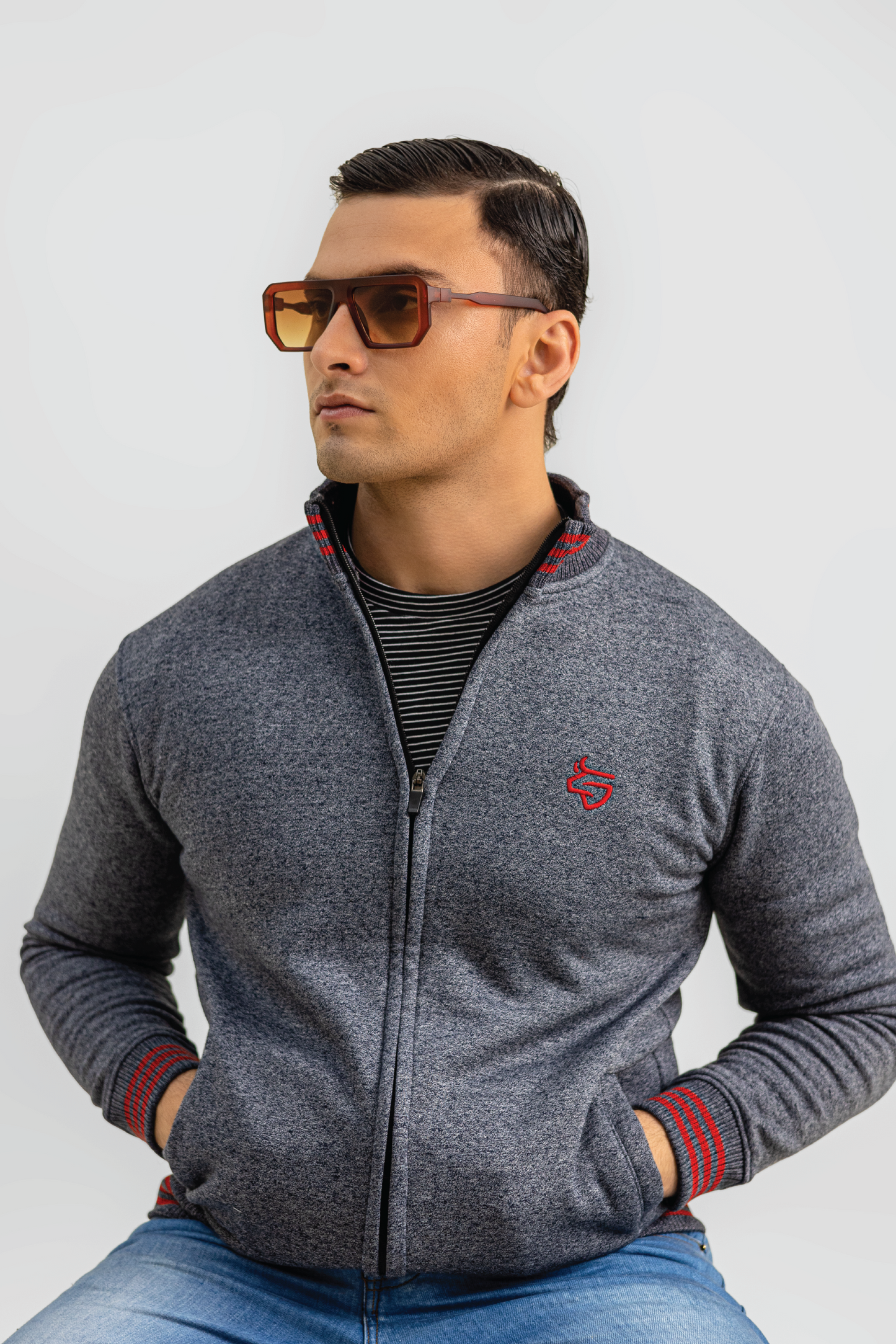 EXCLUSIVE NAVY ZIPPER